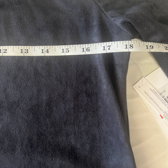 𝅺kensie Peekaboo Shoulder Tunic Dress - Picture 10 of 12